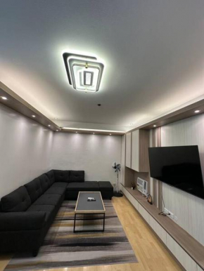 Spacious 2-bedroom Corner Unit across Shangri-La